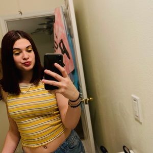 Meet your Posher, Hailey